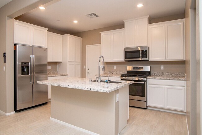Foto del edificio - 3 br, 2 bath House - 9 Alamere Falls Dr