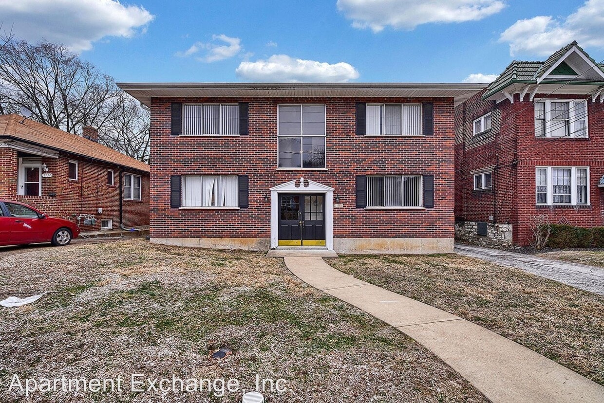 2144 Yale Ave, Maplewood, MO 63143 Room for Rent in Maplewood, MO