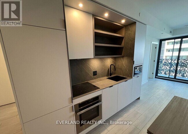 Photo du bâtiment - 55 Charles St E