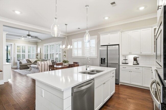 Foto del edificio - 2548 Josiah St