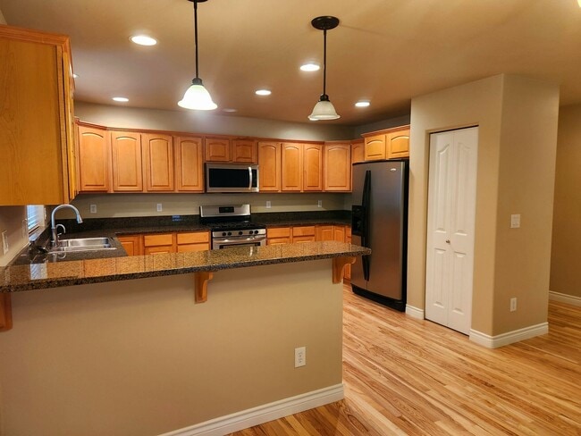 Building Photo - 1308 Parkstone Lane