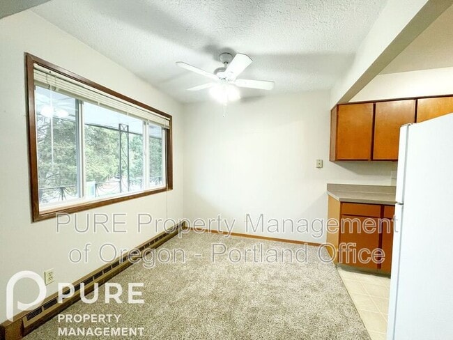 Building Photo - 1119 SE 27th Ave