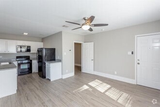 Building Photo - 211 N Milby St