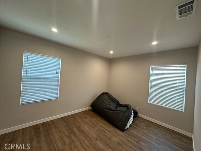 Foto del edificio - 13603 Rexwood Ave