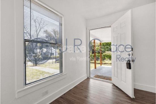 Building Photo - 3132 N 28th St