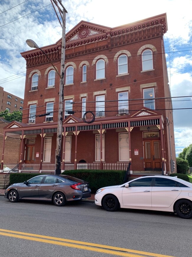 Building Photo - 1313 Allegheny Ave
