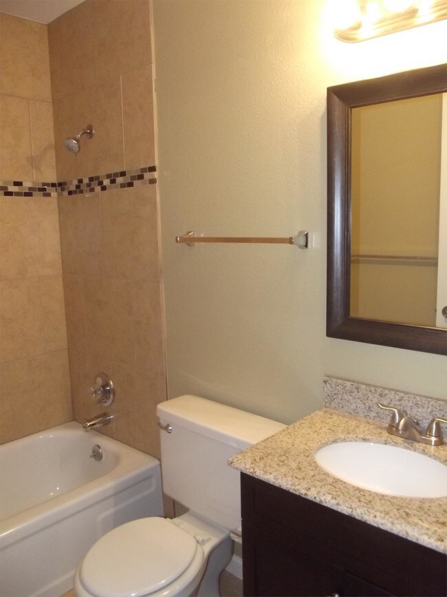 Building Photo - 2690 S Xanadu Way