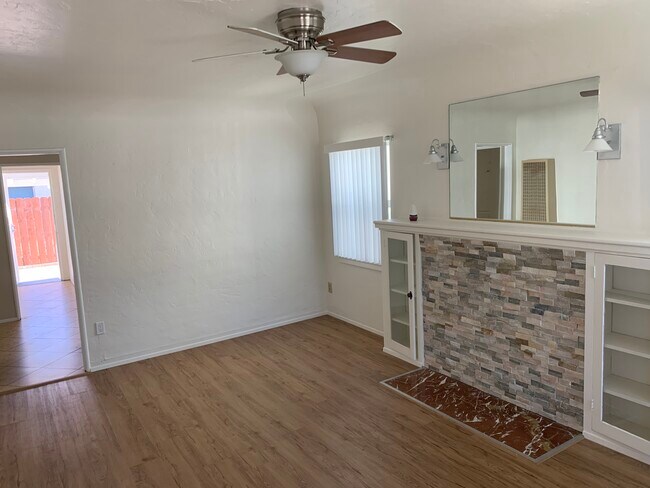 Living room - 4190 Arizona St