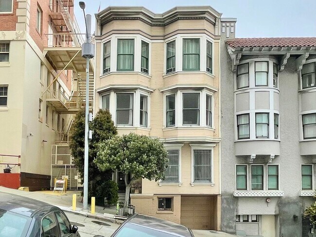 Foto del edificio - Charming Lower Nob Hill 1BR/1BA! Laundry! ...