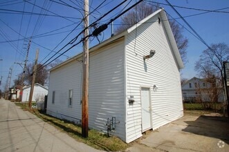 Building Photo - 313-1/2 E Jefferson St