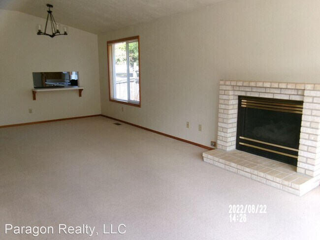 Foto del edificio - 3 br, 2 bath House - 1431 SW Birdie Drive