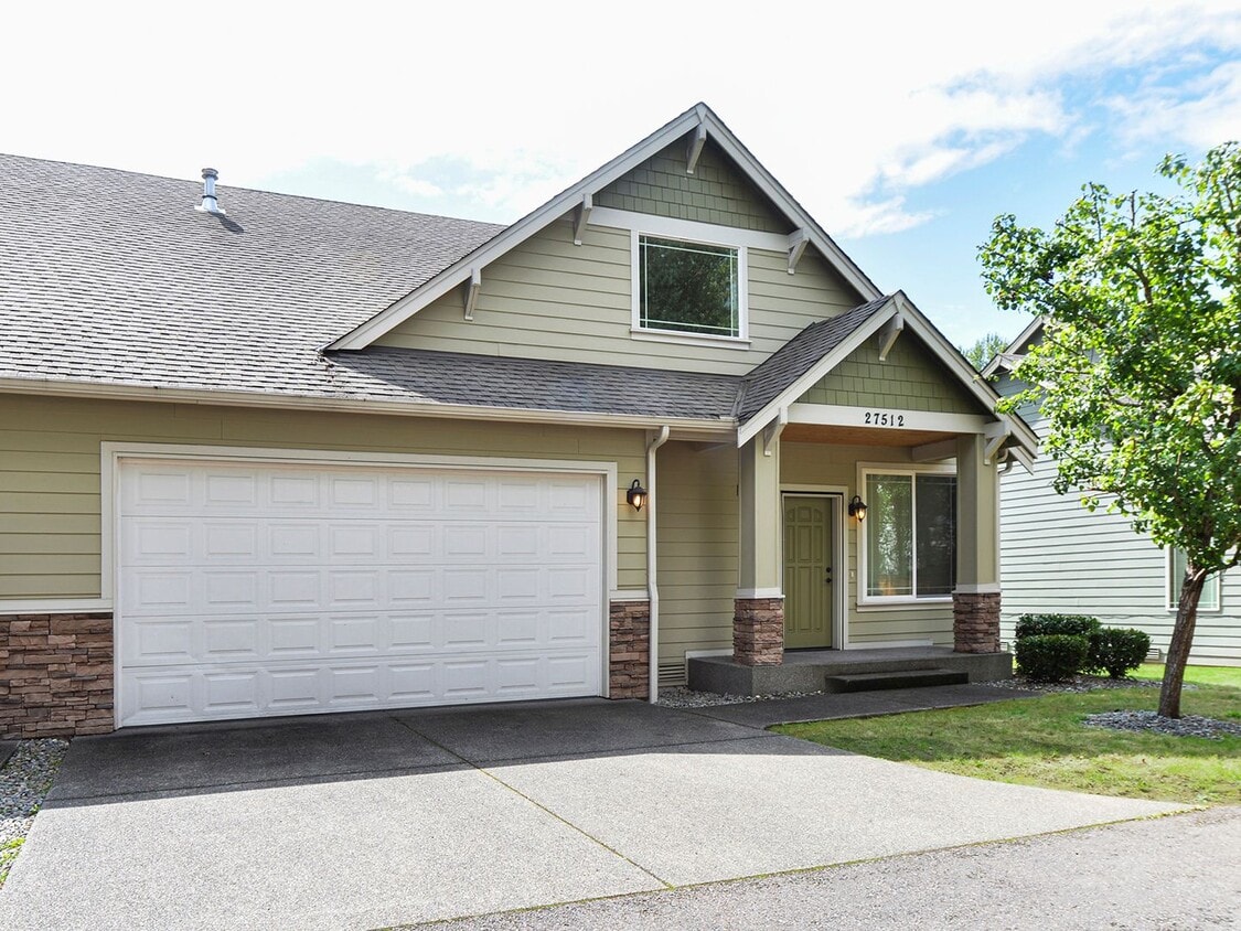 Primary Photo - Large Private Townhouse - Kent - 3 Bed/2.5...