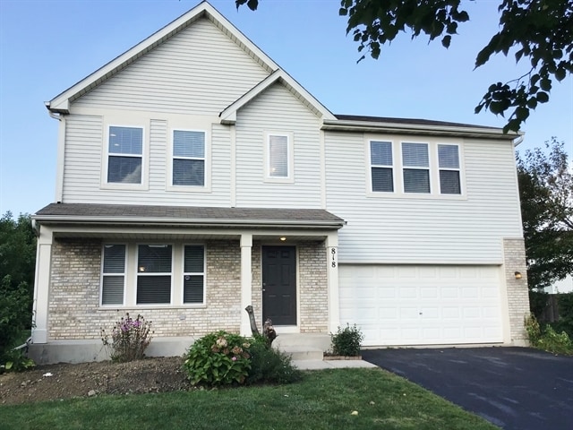 Building Photo - 818 Glen Cove Ln