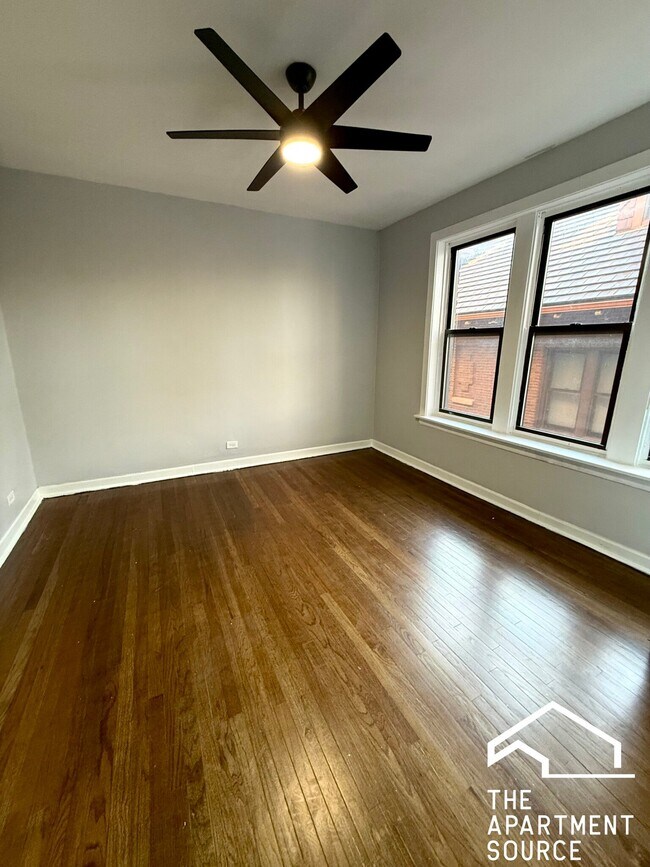 Foto del edificio - 1024 E Hyde Park Blvd