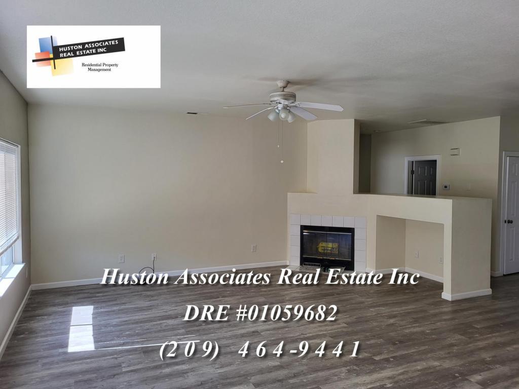 Foto del edificio - 4780 Woodhollow Ave