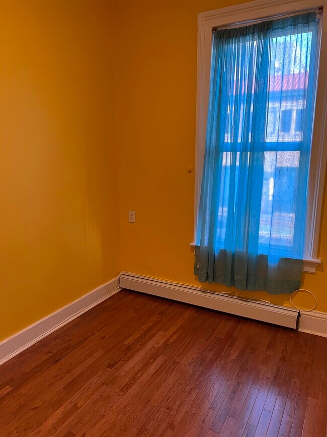 Foto del edificio - 869 Bergen Ave