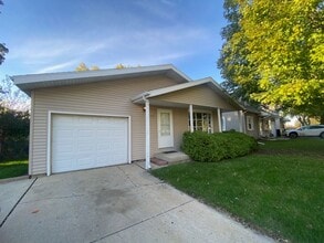 Building Photo - 1530 N Hershey Rd