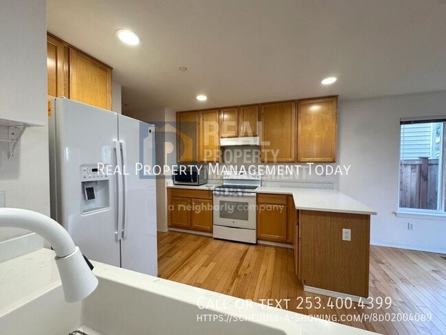 Building Photo - 2702 Meyer St