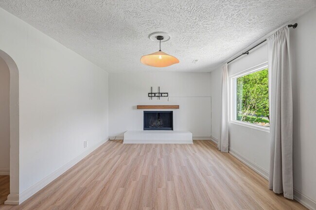 Foto del edificio - 2531 Keystone Ave