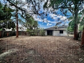 Building Photo - 5532 Fox Sparrow Ct