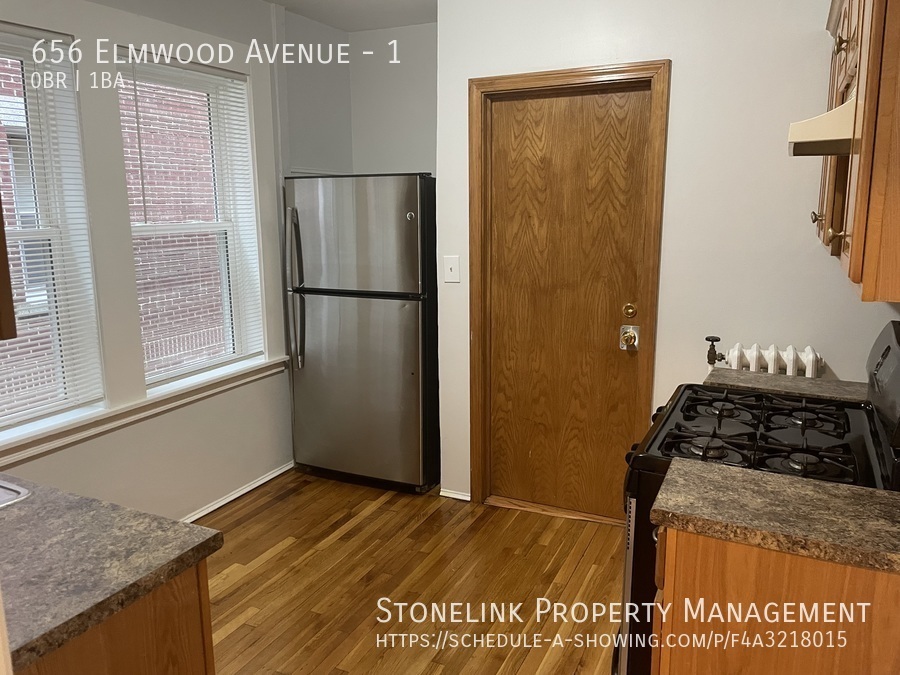 Primary Photo - 656 Elmwood Ave