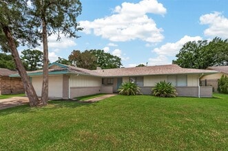 Building Photo - 1715 Ramada Dr