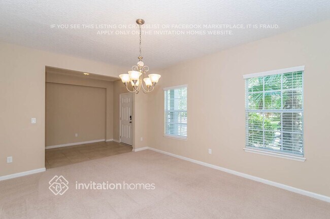 Foto del edificio - 517 Southwood Way