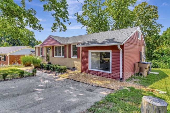 Foto del edificio - 4903 Raywood Ln