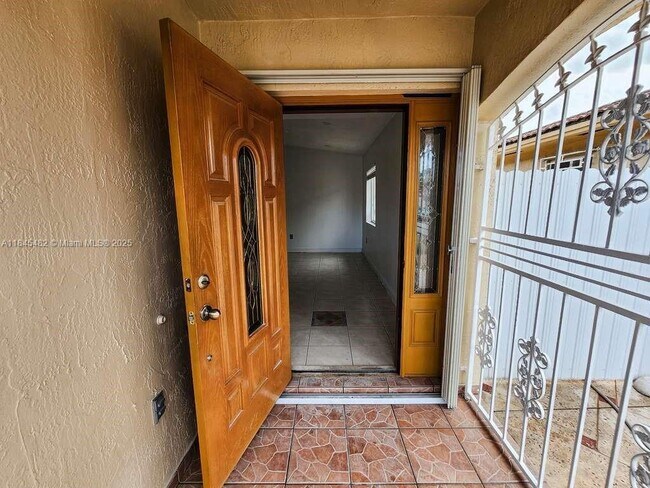 Foto del edificio - 3170 W 78th St