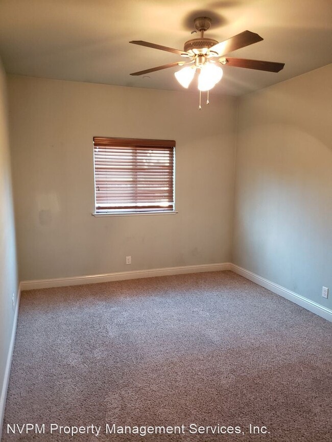 Building Photo - 3 br, 2 bath House - 822 W 11th Avenue