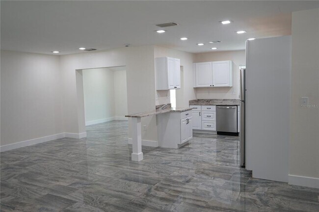 Foto del edificio - 1618 Cherry Hills Dr