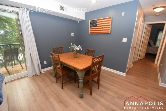 Foto del edificio - 1115 Primrose Ct