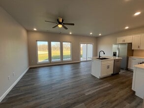 Building Photo - 77 SE 361st Rd