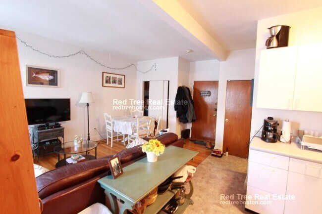 Foto del edificio - 199 Winthrop Rd