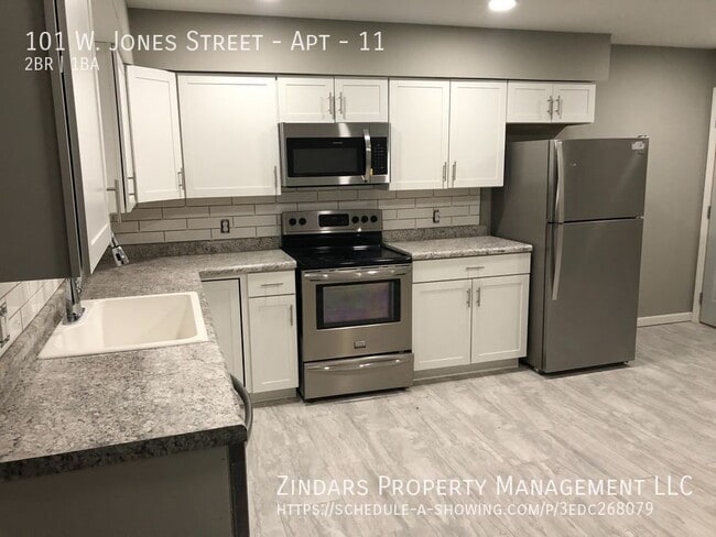 Building Photo - Remodeled 2 bedroom 1 bath apartments in M...