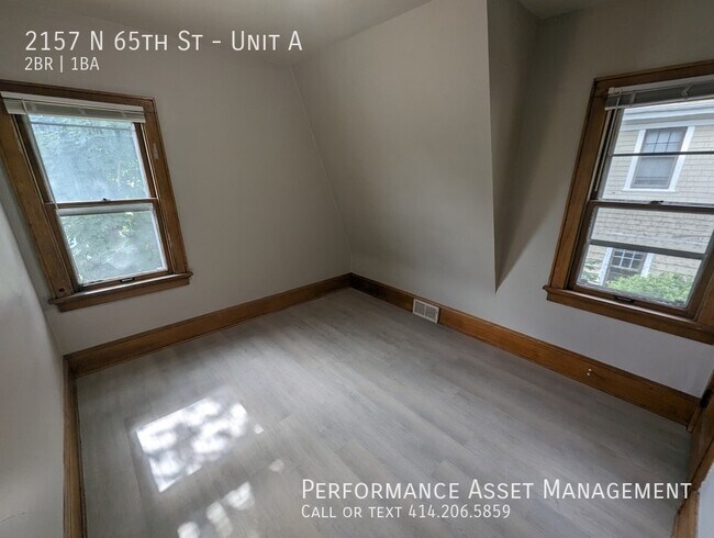 Foto del edificio - 2157 N 65th St