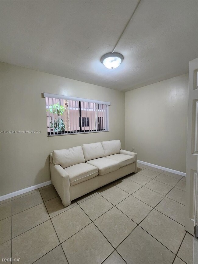 Foto del edificio - 3 br, 2 bath House - 8520 SW 133rd Avenue ...