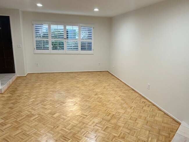 Foto del edificio - 13112 Moorpark St