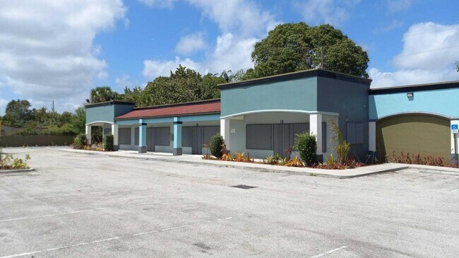 Foto del edificio - 2701 President Barack Obama Hwy