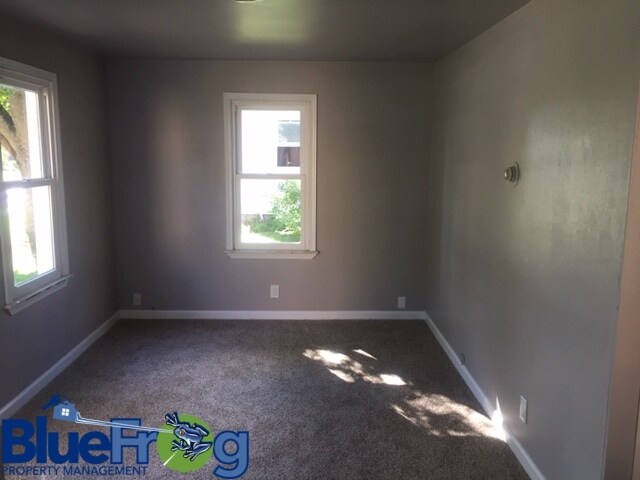 Foto del edificio - 1322 E Fremont St