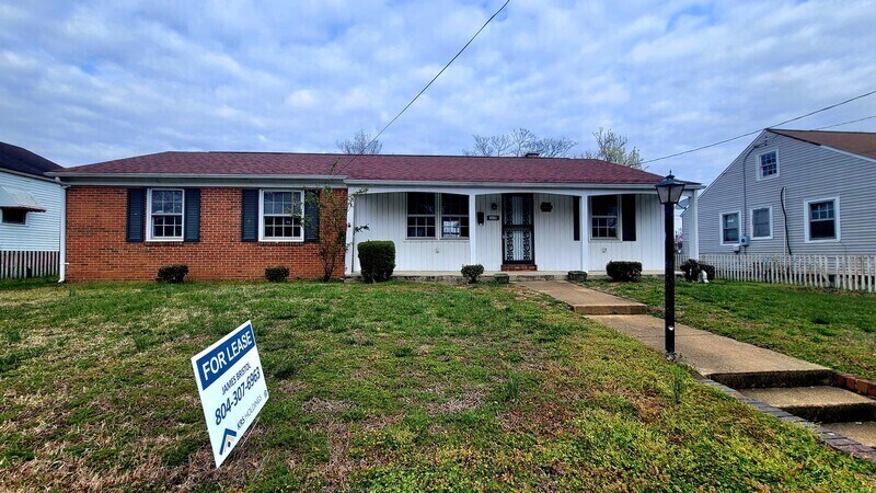 Building Photo - 1410 N 29th St