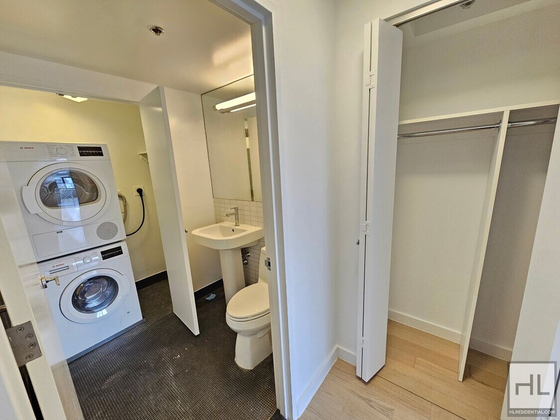 Primary Photo - Luxury 1-Bedroom with 1.5 Baths | 22nd Flo...