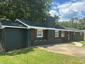 Building Photo - 6914 N Baggett Rd