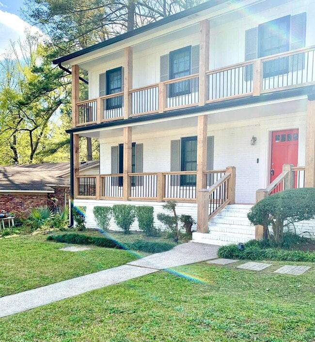 Building Photo - 1321 Martinique Dr