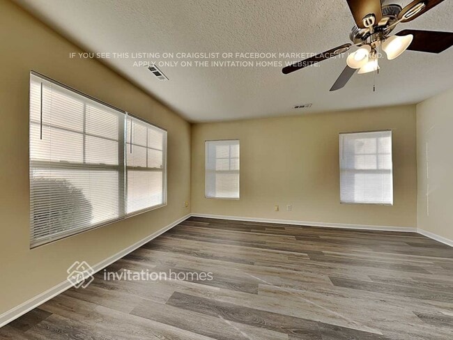 Foto del edificio - 1422 Moondance Ln