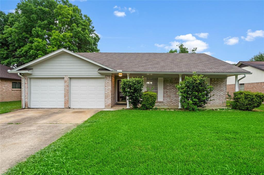 Primary Photo - 1611 Pecan Hollow St