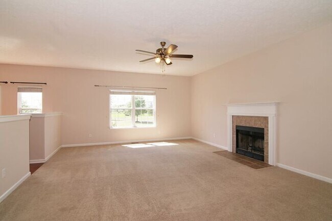 Foto del edificio - This One's Got It All - Stunning 4 Bedroom Home in Carmel Clay Schools!