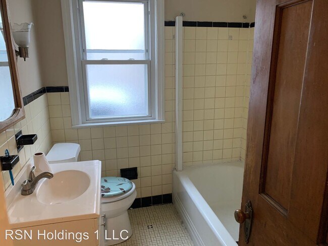 Building Photo - 5 br, 1 bath House - 4088 E 147Th St