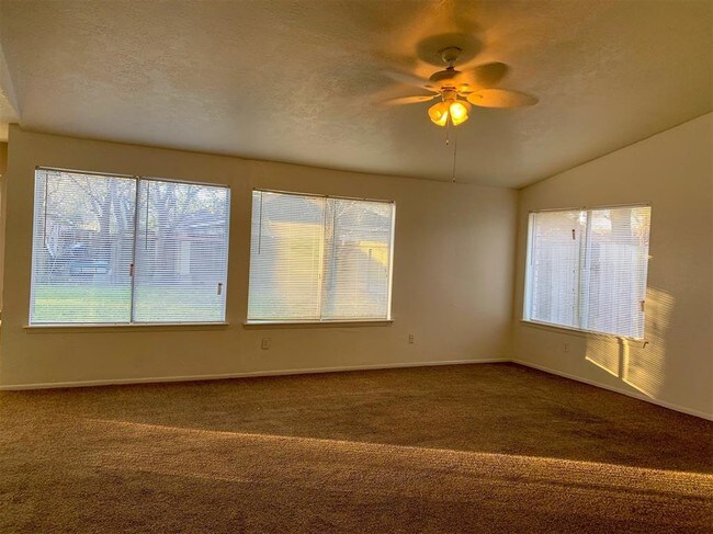 Building Photo - 10918 Ambergate Dr
