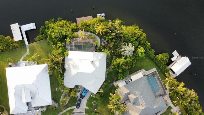 Building Photo - 6612 Black Fin Way